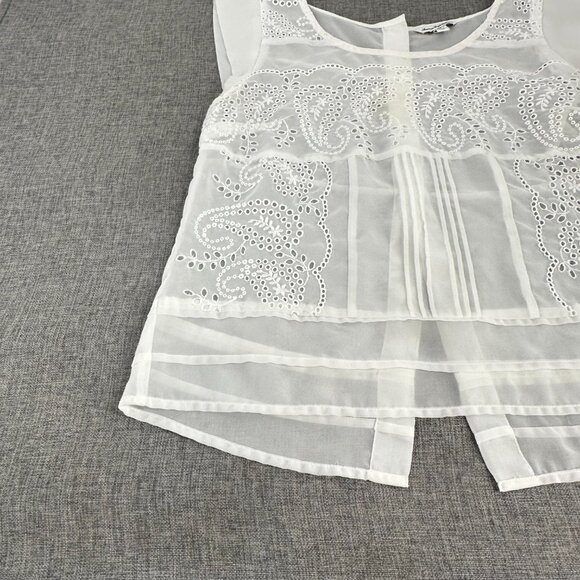 American Eagle Outfitters Sheer Top White Embroidered Paisley Cap Sleeve Pre-Own - Picture 4 of 9